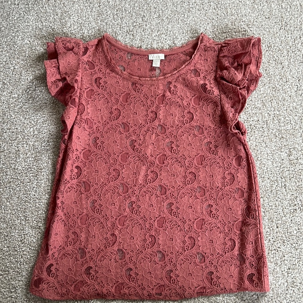 Lace cap sleeve top